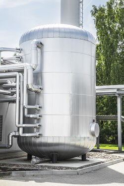 Heizwasserpufferspeicher Inhalt 30.000 Liter max. Temperatur 110°C, max. Druck 6,0 bar(ü)